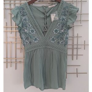 Mia Ami Francesca's Sage Green Embroidered Lace Up Back Flutter Sleeve Top Sz M